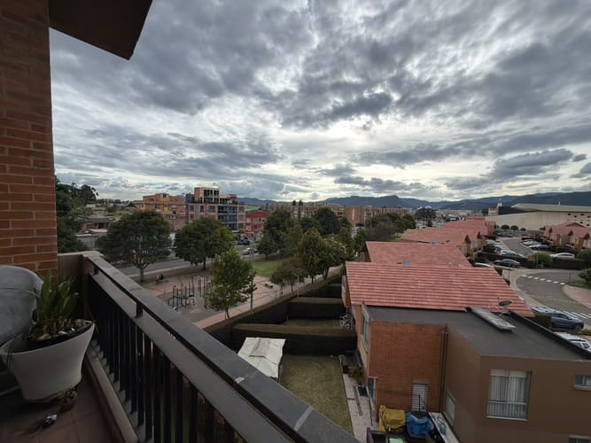 Apartamento de 3 alcobas en venta en Cr. Las Huertas De Cajica Iii, Cajicá, 85 m² · foto 5 de 16