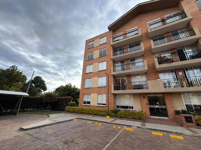 Apartamento de 3 alcobas en venta en Cr. Las Huertas De Cajica Iii, Cajicá, 85 m² · foto 16 de 16