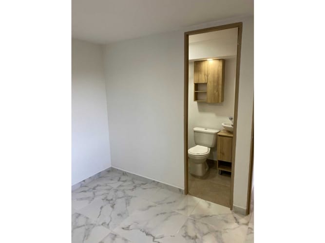 Apartamento de 3 alcobas en venta en Bellavista, Bello, 55 m² · foto 20 de 24