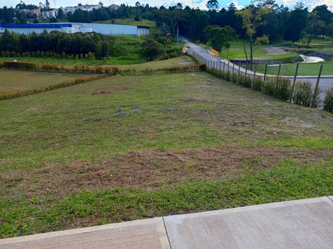 Lote en venta en Centro, Rionegro, 1000 m² · foto 4 de 5