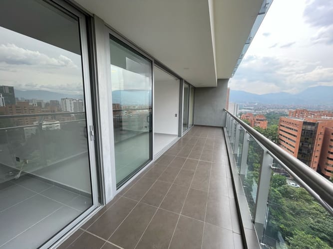 Apartamento de 2 alcobas en arriendo en Patio Bonito, Envigado, 92 m² · foto 5 de 15