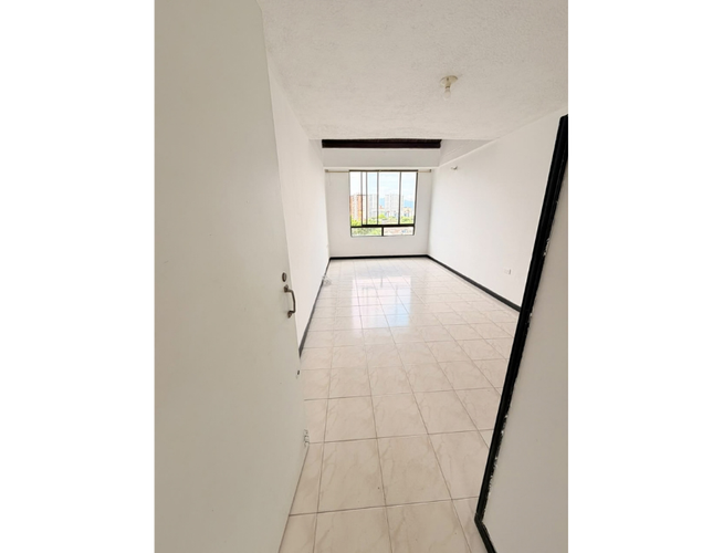 Apartamento de 4 alcobas en venta en La Ceiba, Bucaramanga, 86 m² · foto 7 de 16