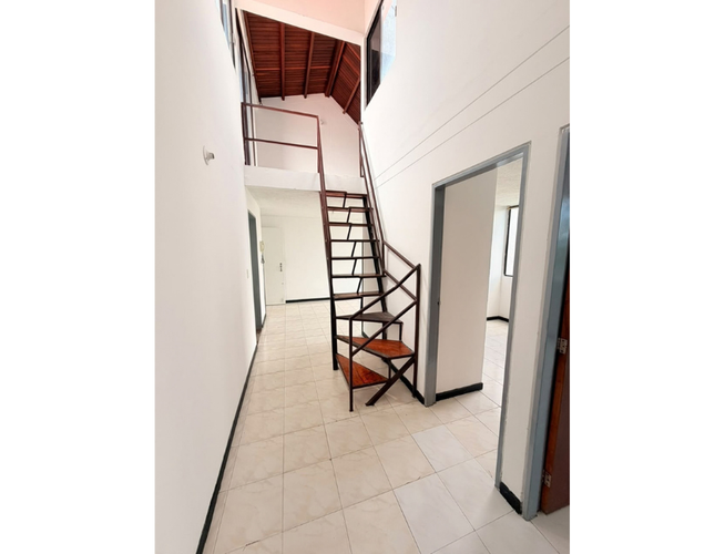 Apartamento de 4 alcobas en venta en La Ceiba, Bucaramanga, 86 m² · foto 2 de 16