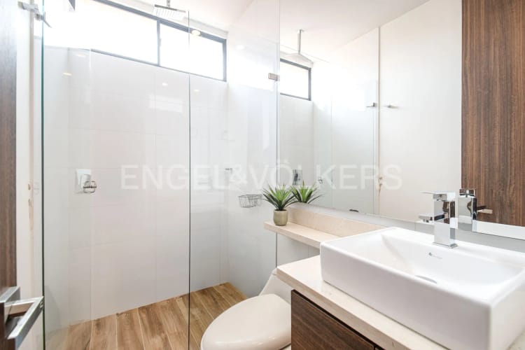 Apartamento de 3 alcobas en venta en La Carolina, Bogotá, 186 m² · foto 13 de 17