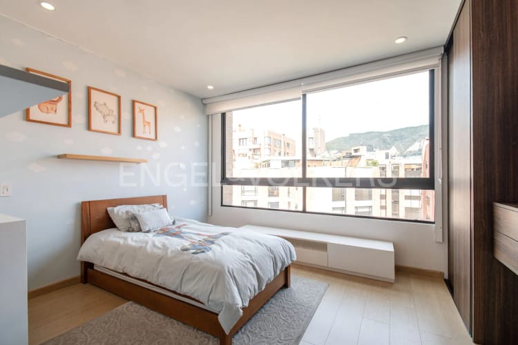 Apartamento de 3 alcobas en venta en La Carolina, Bogotá, 186 m² · foto 11 de 17