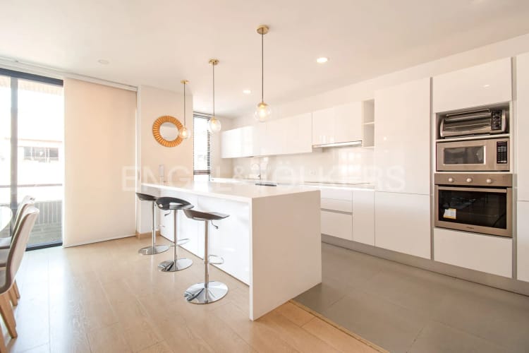 Apartamento de 3 alcobas en venta en La Carolina, Bogotá, 186 m² · foto 4 de 17