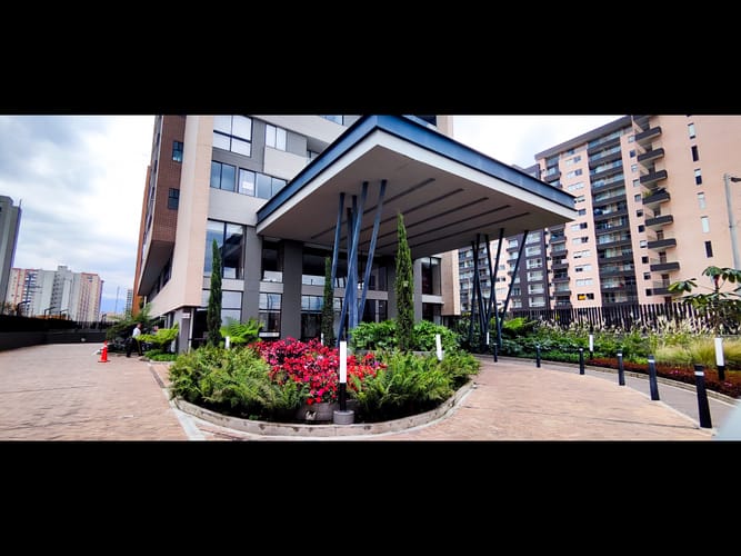 Apartamento de 5 alcobas en venta en La Felicidad, Bogotá, 279 m² · foto 22 de 24