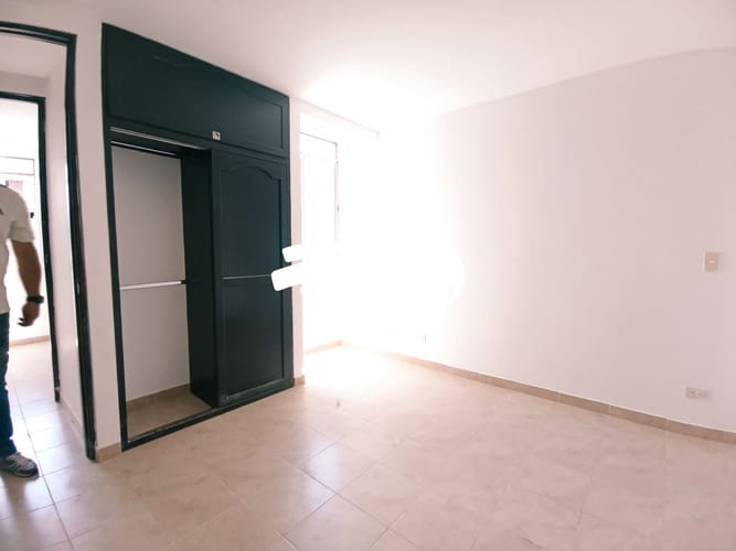 Apartamento de 3 alcobas en venta en San Miguel, Medellín, 57 m² · foto 3 de 13