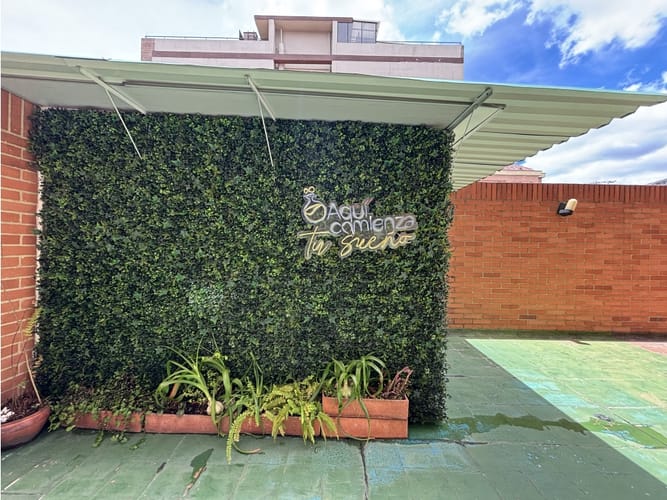 Apartamento de 3 alcobas en venta en San Patricio, Bogotá, 204 m² · foto 16 de 24