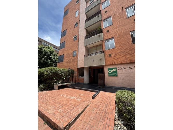 Apartamento de 3 alcobas en venta en San Patricio, Bogotá, 204 m² · foto 21 de 24