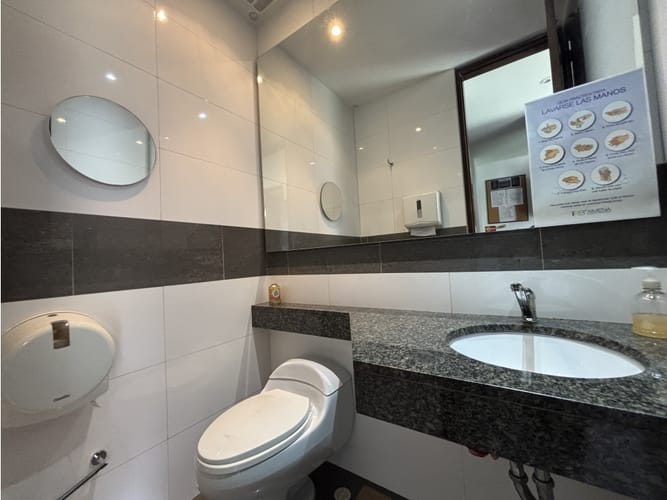 Apartamento de 3 alcobas en venta en San Patricio, Bogotá, 204 m² · foto 24 de 24