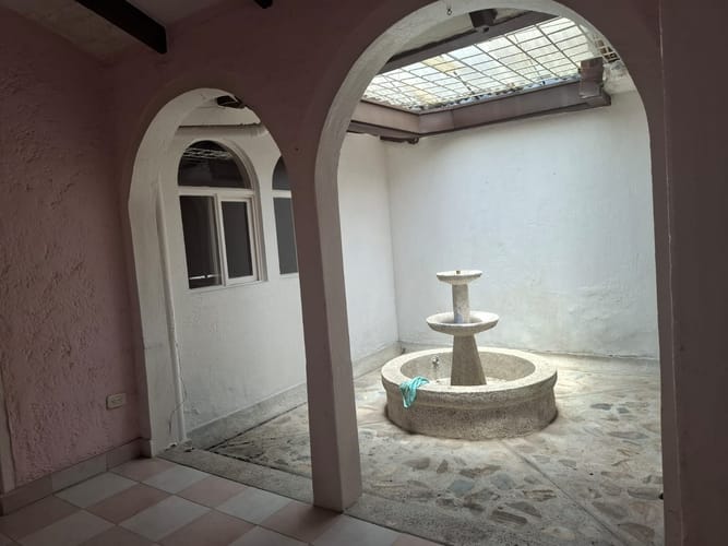 Casa de 3 alcobas en venta en El Bosque, Cali, 250 m² · foto 5 de 6