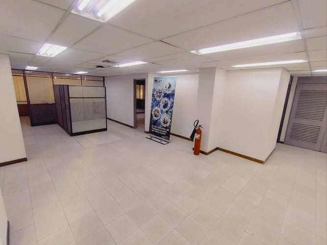 Oficina en arriendo en San Pedro, Cali, 295 m² · foto 3 de 24