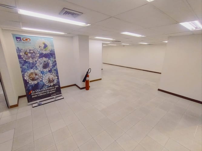 Oficina en arriendo en San Pedro, Cali, 295 m² · foto 4 de 24