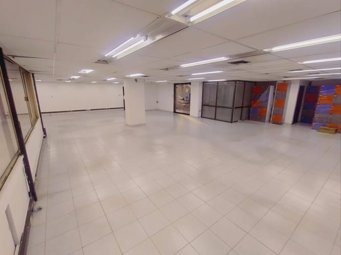 Oficina en arriendo en San Pedro, Cali, 330 m² · foto 8 de 24
