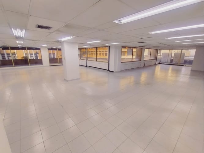 Oficina en arriendo en San Pedro, Cali, 330 m² · foto 23 de 24