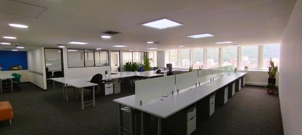 Oficina en venta en San Pedro, Cali, 460 m² · foto 2 de 12