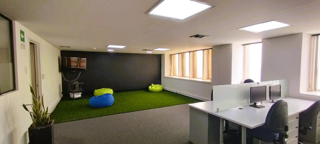 Oficina en venta en San Pedro, Cali, 460 m² · foto 3 de 12