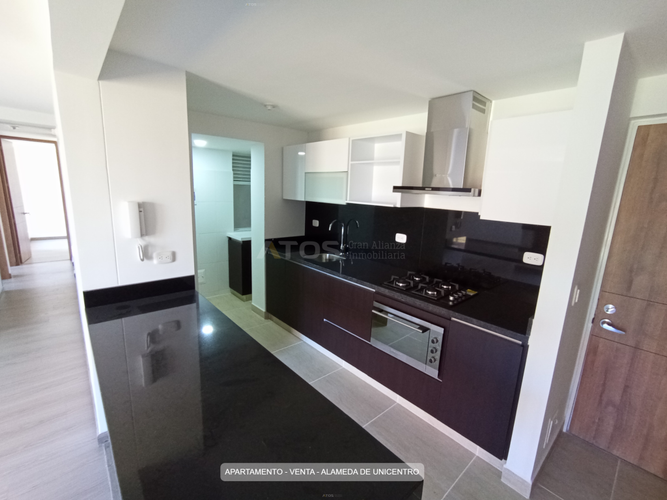 Apartamento de 4 alcobas en venta en Tunja, Tunja, 113 m² · foto 2 de 24