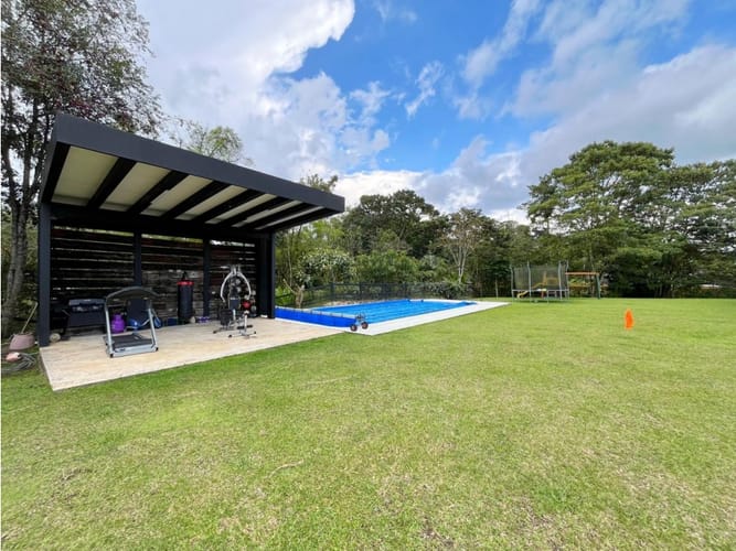 Casa de 3 alcobas en venta en Cabeceras De Llanogrande, Rionegro, 476 m² · foto 5 de 22