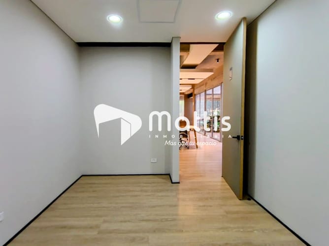 Oficina en arriendo en El Velodromo, Medellín, 270 m² · foto 7 de 13