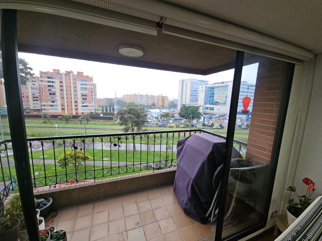 Apartamento en venta en Ciudad Salitre, Bogotá · foto 21 de 24