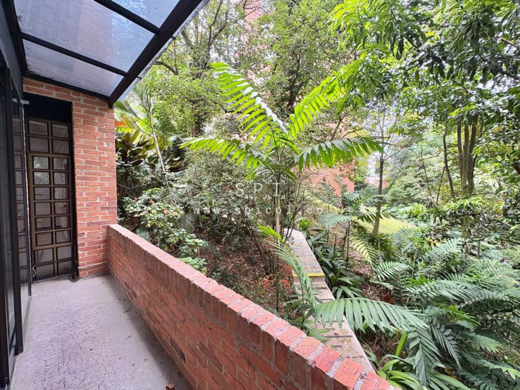 Apartamento en arriendo en El Tesoro, Medellín · foto 3 de 14