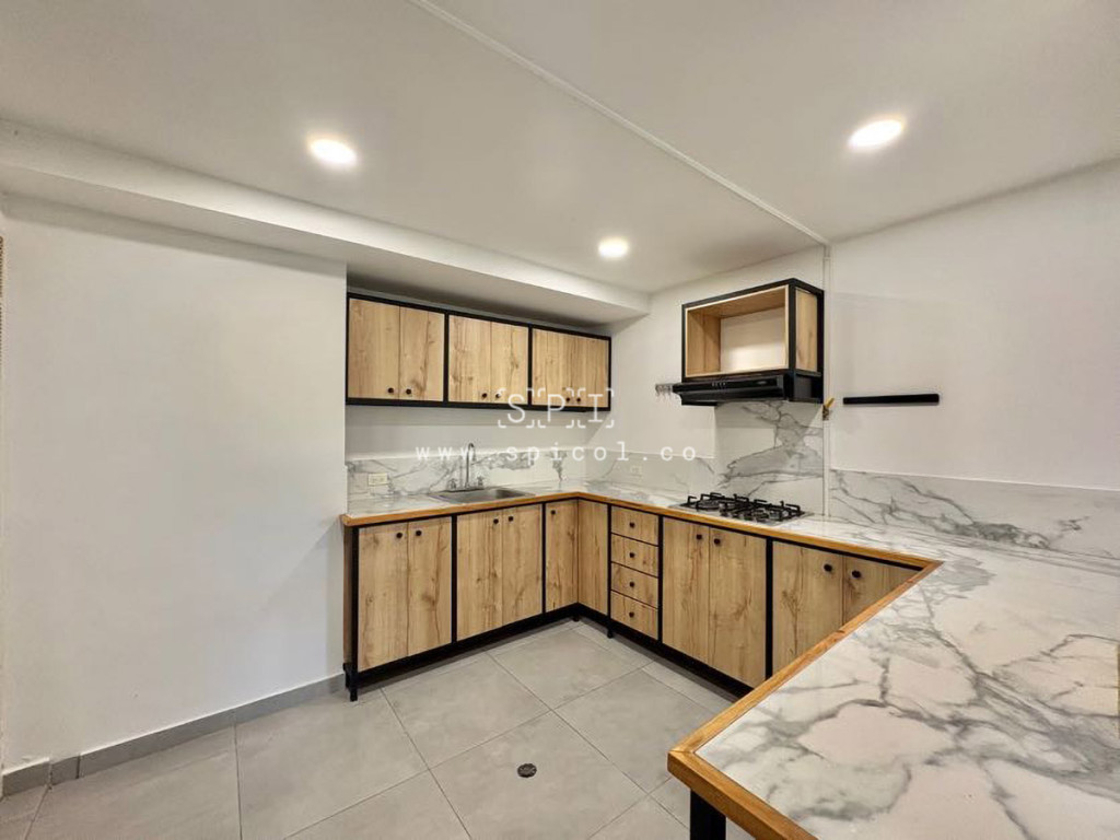 Apartamento en arriendo en El Tesoro, Medellín · foto 5 de 14