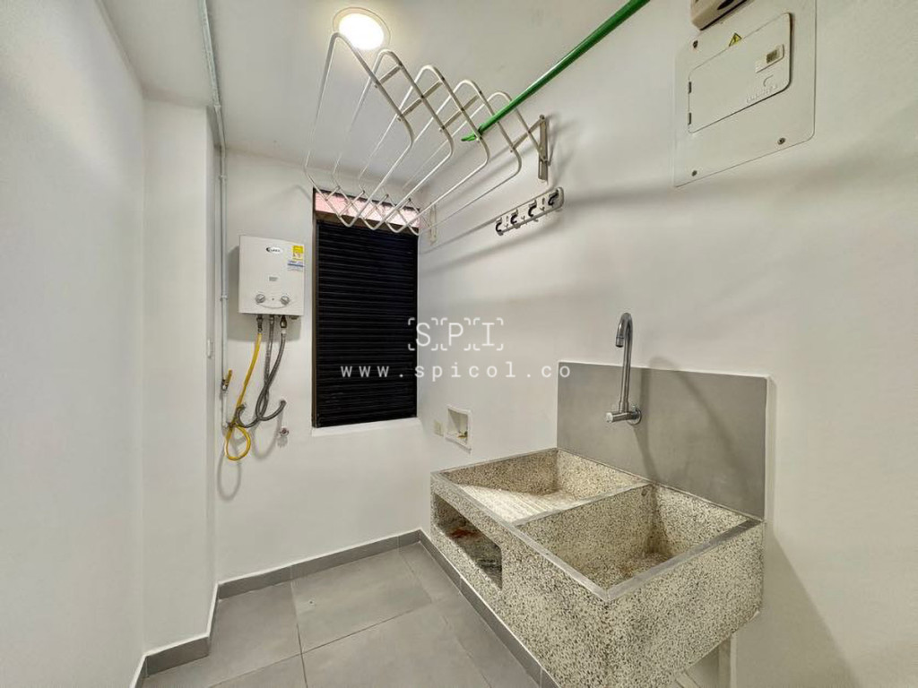 Apartamento en arriendo en El Tesoro, Medellín · foto 7 de 14
