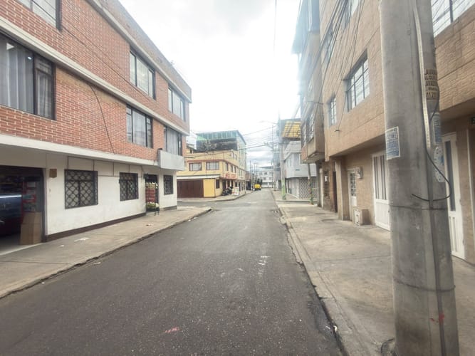 Casa de 3 alcobas en venta en Centenario, Bogotá, 144 m² · foto 11 de 22