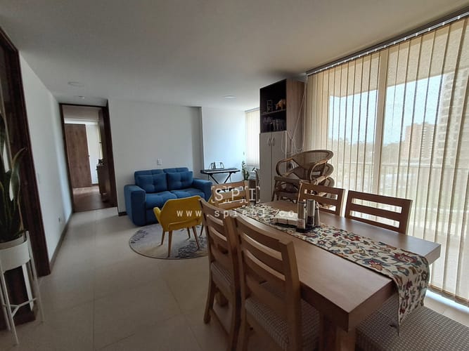 Apartamento de 2 alcobas en venta en Centro, Rionegro, 70 m² · foto 2 de 21