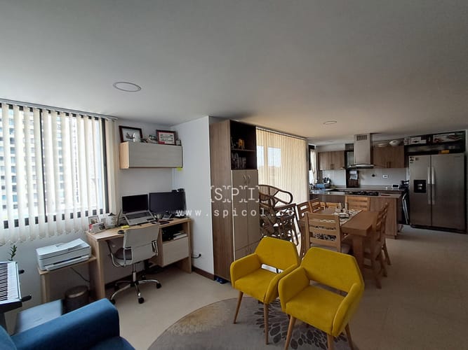 Apartamento de 2 alcobas en venta en Centro, Rionegro, 70 m² · foto 6 de 21