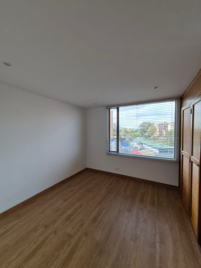 Apartamento en venta en Cedritos, Bogotá · foto 8 de 19