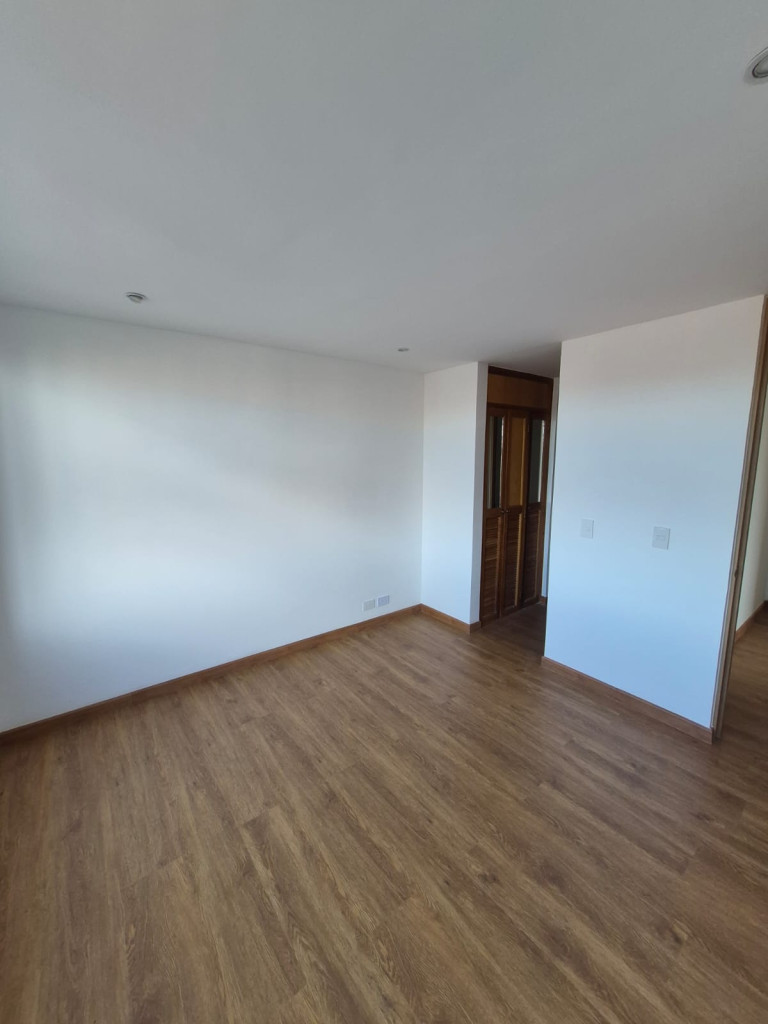 Apartamento en venta en Cedritos, Bogotá · foto 15 de 19