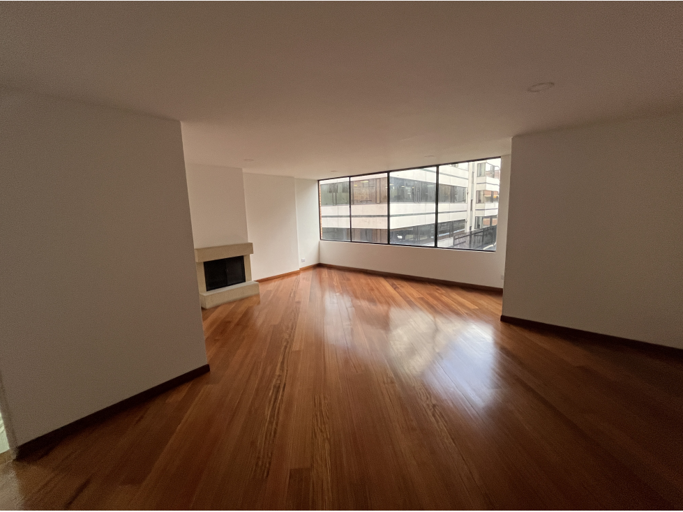Apartamento en arriendo en Chico Norte, Bogotá · foto 2 de 21