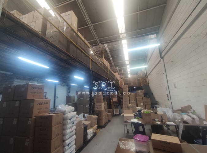 Bodega en arriendo en La Tablaza, La Estrella, 415 m² · foto 3 de 18