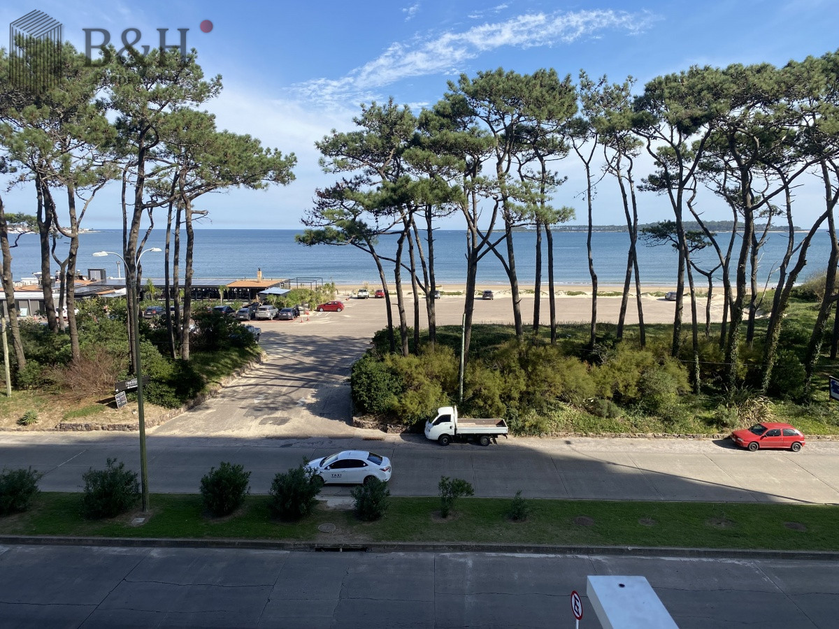 Apartamento en Mansa frente al mar - Punta del Este · Foto 3