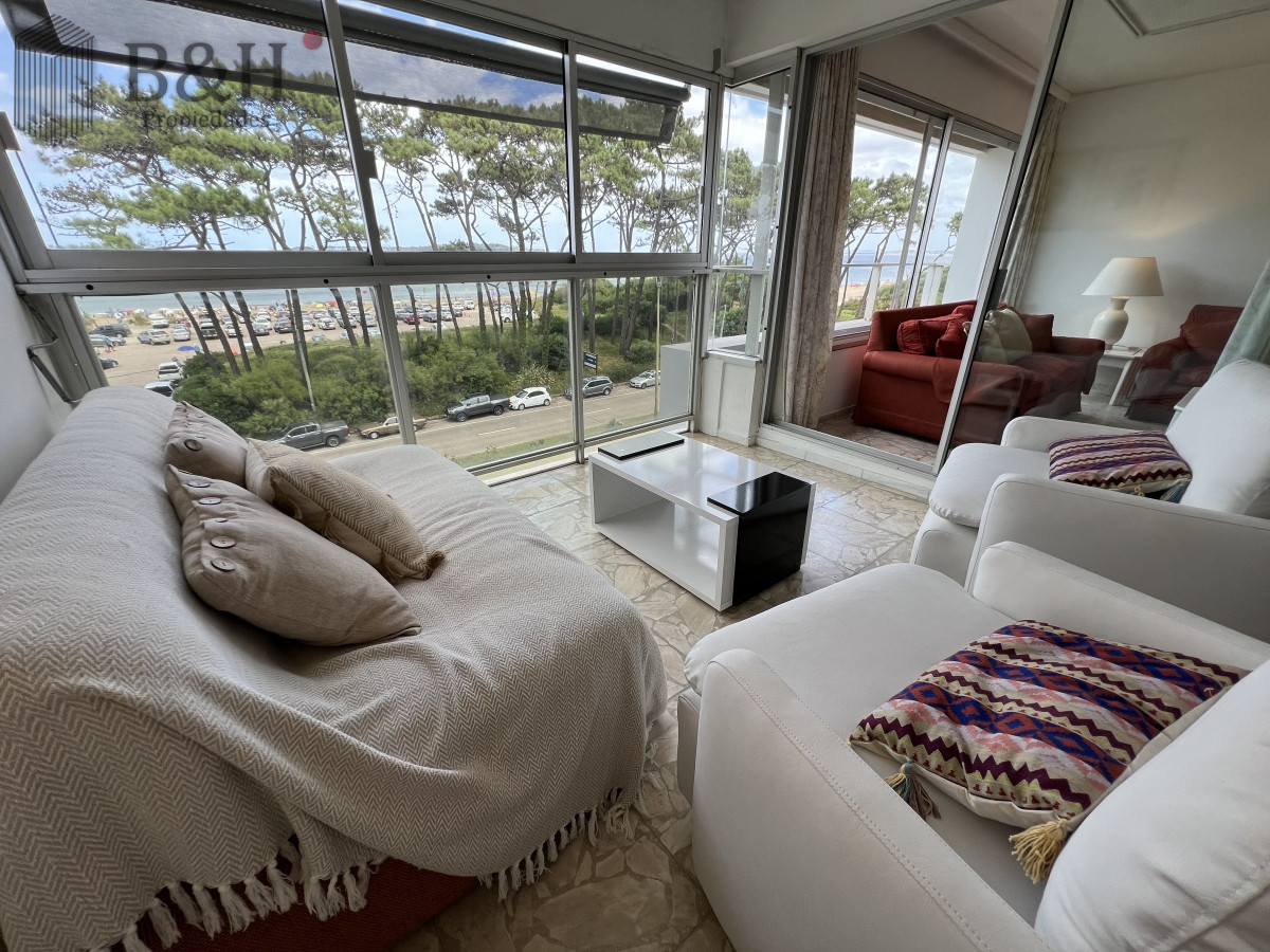 Apartamento en Mansa frente al mar - Punta del Este · Foto 12