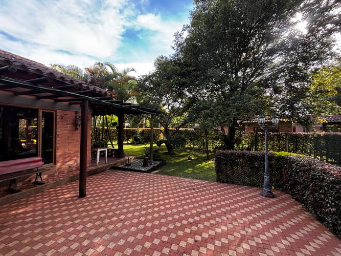 Casa de 7 alcobas en venta en Cabeceras De Llanogrande, Rionegro, 650 m² · foto 6 de 24