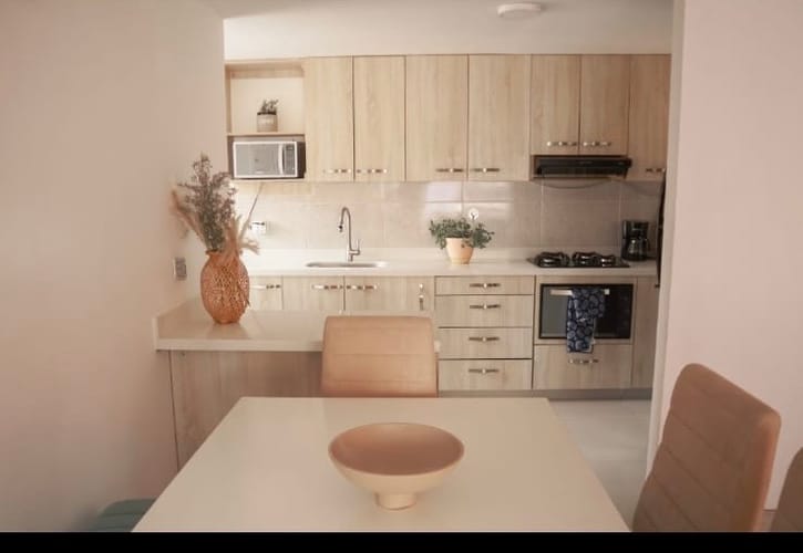 Apartamento de 3 alcobas en venta en El Poblado, Medellín, 89 m² · foto 15 de 21