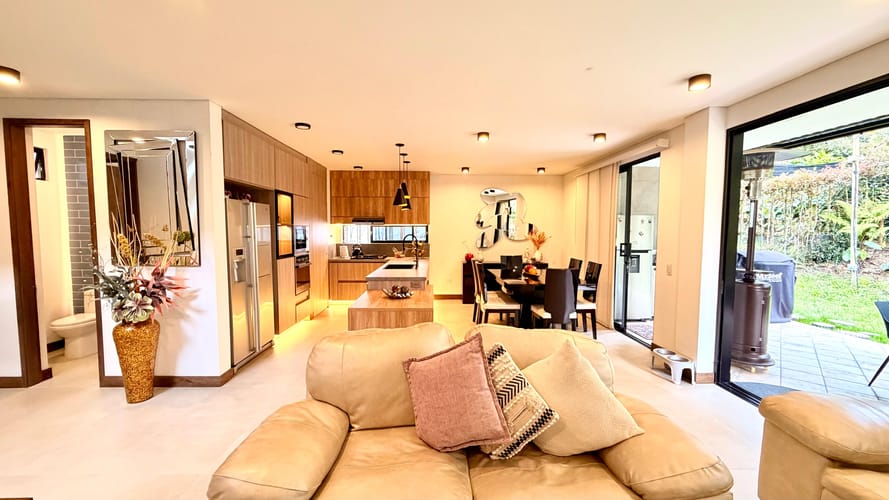 Casa de 4 alcobas en venta en El Retiro, 262 m² · foto 2 de 24