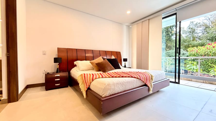 Casa de 4 alcobas en venta en El Retiro, 262 m² · foto 23 de 24