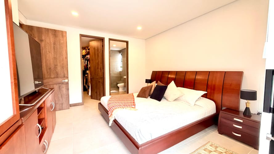 Casa de 4 alcobas en venta en El Retiro, 262 m² · foto 24 de 24