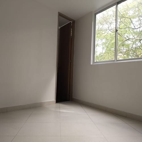 Apartamento de 3 alcobas en venta en Las Lomitas, Sabaneta, 73 m² · foto 3 de 18