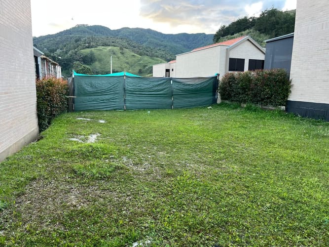 Lote en venta en El Retiro, 151 m² · foto 3 de 19