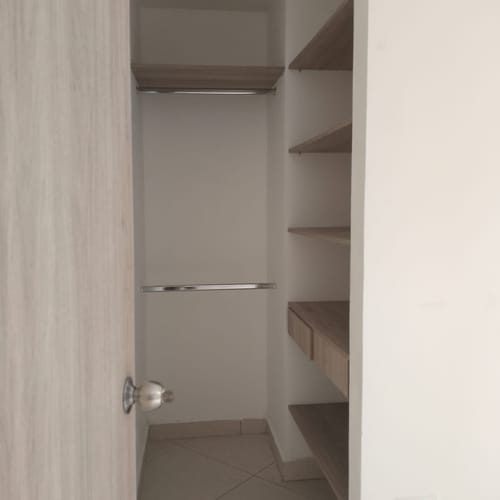Apartamento de 3 alcobas en venta en Las Lomitas, Sabaneta, 73 m² · foto 13 de 18