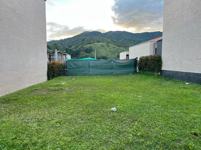 Lote en venta en El Retiro, 151 m² · foto 5 de 19