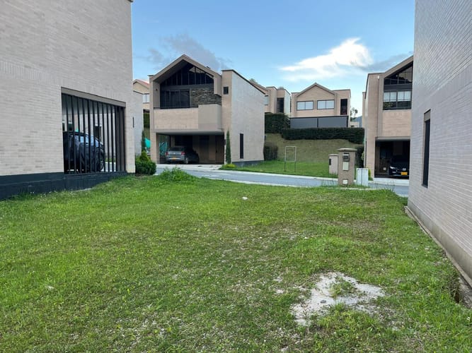 Lote en venta en El Retiro, 151 m² · foto 9 de 19