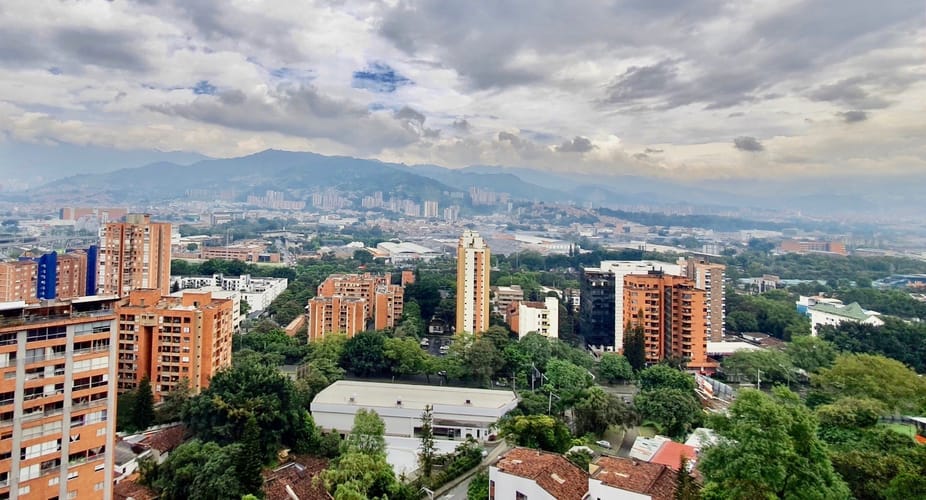 Apartamento de 3 alcobas en venta en El Diamante 2, Medellín, 205 m² · foto 8 de 17