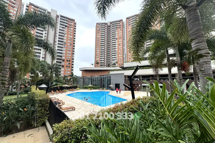 Apartamento de 3 alcobas en arriendo en Loma De Los Bernal, Medellín, 87 m² · foto 14 de 24